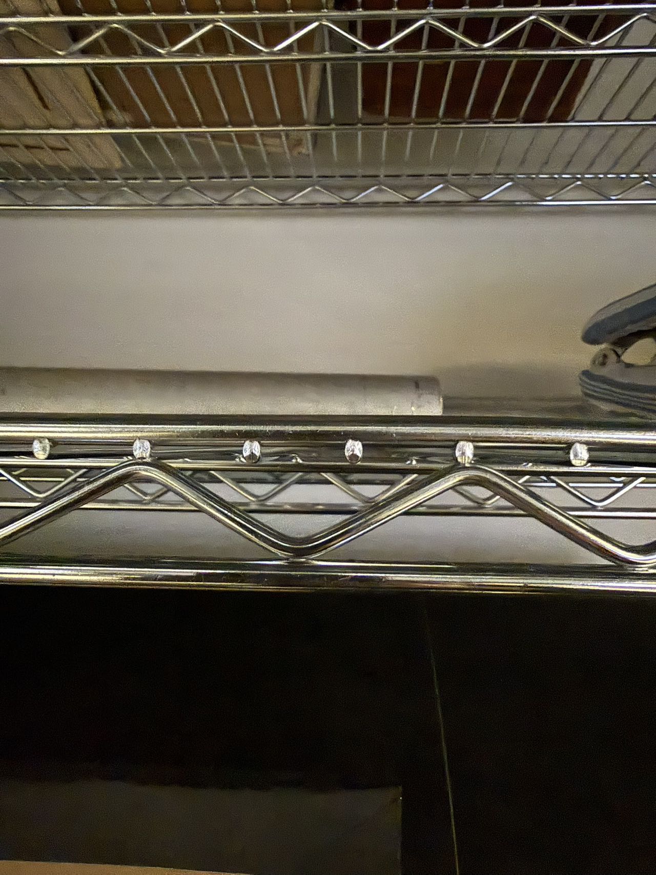 Metal wire shelving material reference